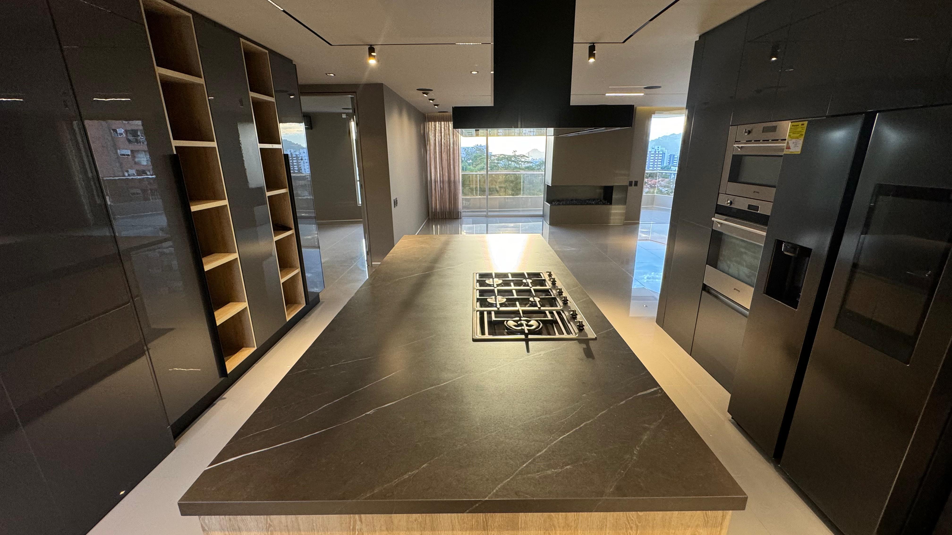 Apartamento en venta en Pinares, Pereira · foto 5 de 9