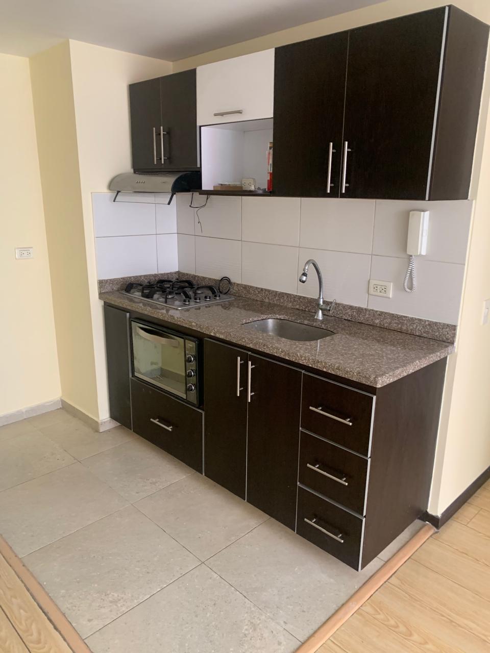 Apartamento en venta en Engativá, Bogotá · foto 2 de 16