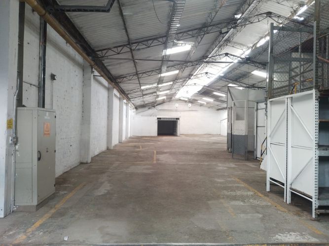Bodega en venta en El Poblado, Medellín, 768 m² · foto 4 de 20