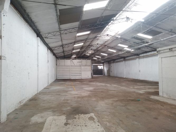Bodega en venta en El Poblado, Medellín, 768 m² · foto 6 de 20