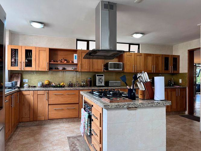 Casa de 4 alcobas en venta en El Poblado, Medellín, 306 m² · foto 7 de 20