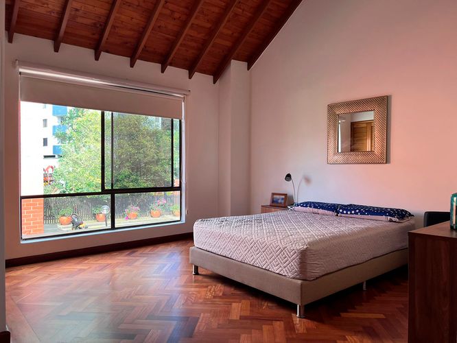 Casa de 4 alcobas en venta en El Poblado, Medellín, 306 m² · foto 10 de 20