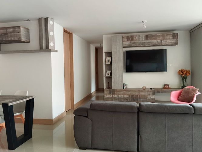 Apartamento de 3 alcobas en venta en El Poblado, Medellín, 87 m² · foto 6 de 16
