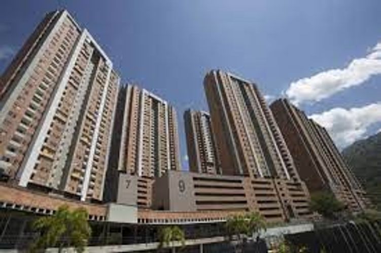 Apartamento de 2 alcobas en venta en La Navarra, Bello, 67 m² · foto 2 de 18