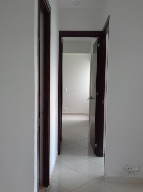 Apartamento de 2 alcobas en venta en La Navarra, Bello, 67 m² · foto 11 de 18