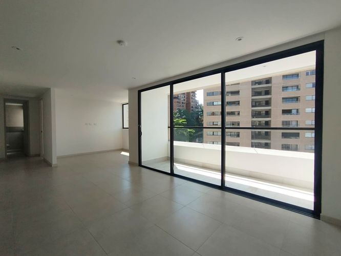 Apartamento de 2 alcobas en arriendo en El Poblado, Medellín, 89 m² · foto 3 de 19