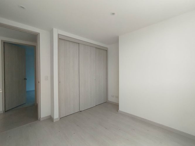 Apartamento de 2 alcobas en arriendo en El Poblado, Medellín, 89 m² · foto 9 de 19