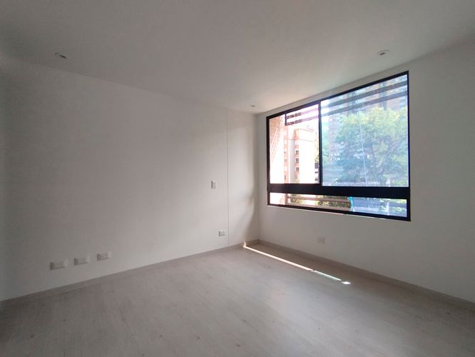 Apartamento de 2 alcobas en arriendo en El Poblado, Medellín, 89 m² · foto 13 de 19