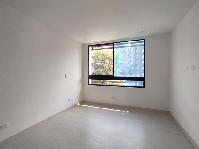 Apartamento de 2 alcobas en arriendo en El Poblado, Medellín, 89 m² · foto 14 de 19