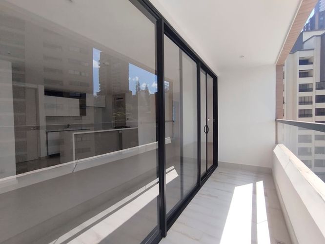 Apartamento de 2 alcobas en arriendo en El Poblado, Medellín, 89 m² · foto 18 de 19