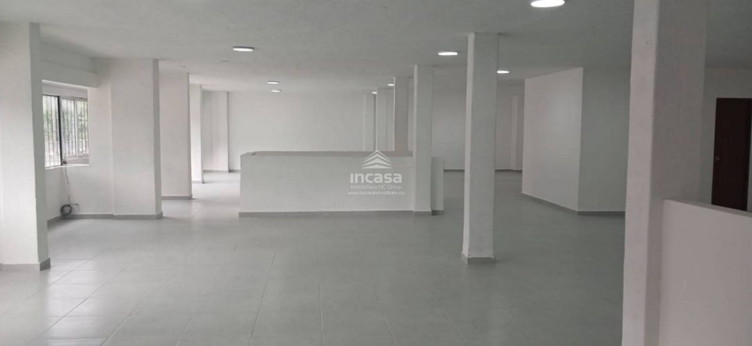 Local en arriendo en San Fernando Viejo, Cali, 250 m² · foto 2 de 11