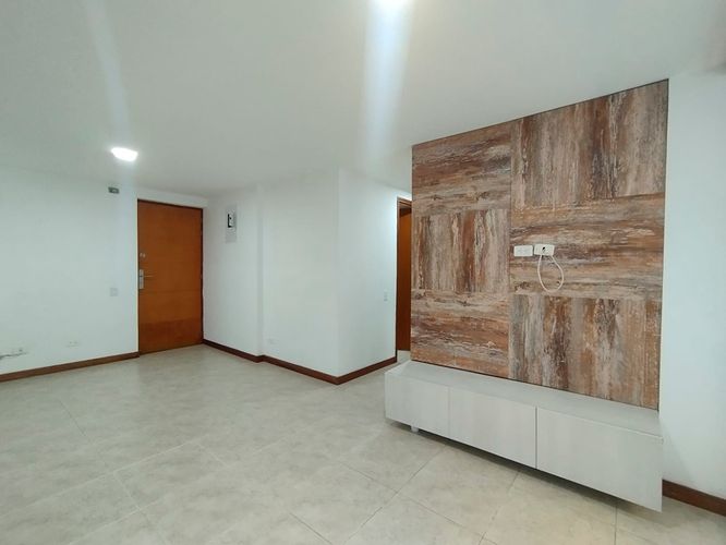 Apartamento de 2 alcobas en arriendo en El Poblado, Medellín, 70 m² · foto 3 de 13