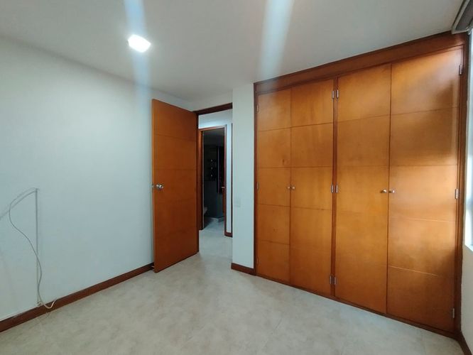 Apartamento de 2 alcobas en arriendo en El Poblado, Medellín, 70 m² · foto 10 de 13