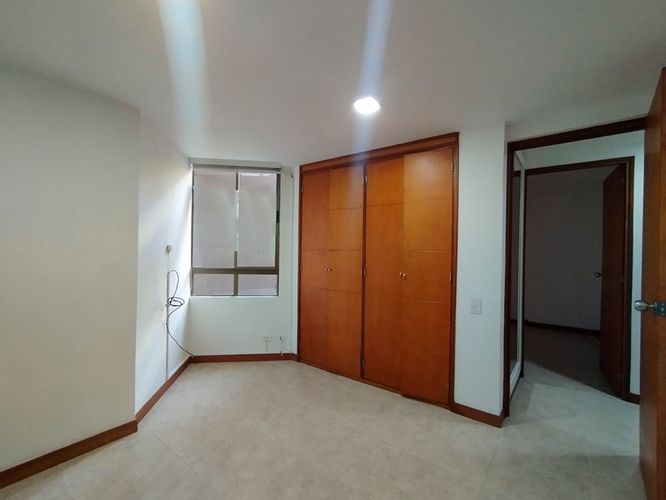 Apartamento de 2 alcobas en arriendo en El Poblado, Medellín, 70 m² · foto 11 de 13