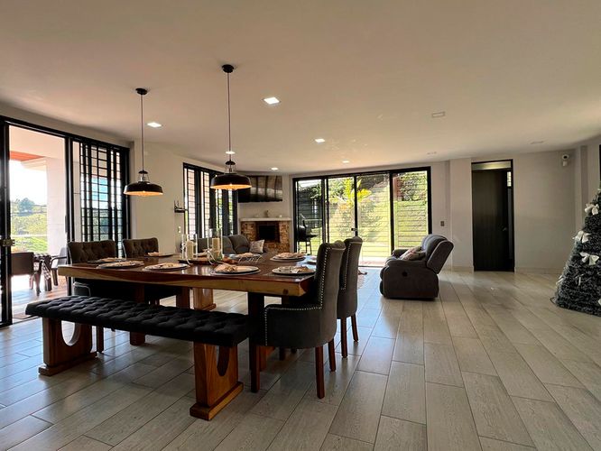 Casa de 4 alcobas en venta en El Porvenir, Rionegro, 360 m² · foto 3 de 15
