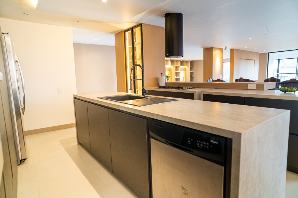 Apartamento en venta en Los Rosales, Bogotá · foto 6 de 24