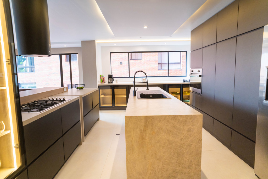 Apartamento en venta en Los Rosales, Bogotá · foto 9 de 24