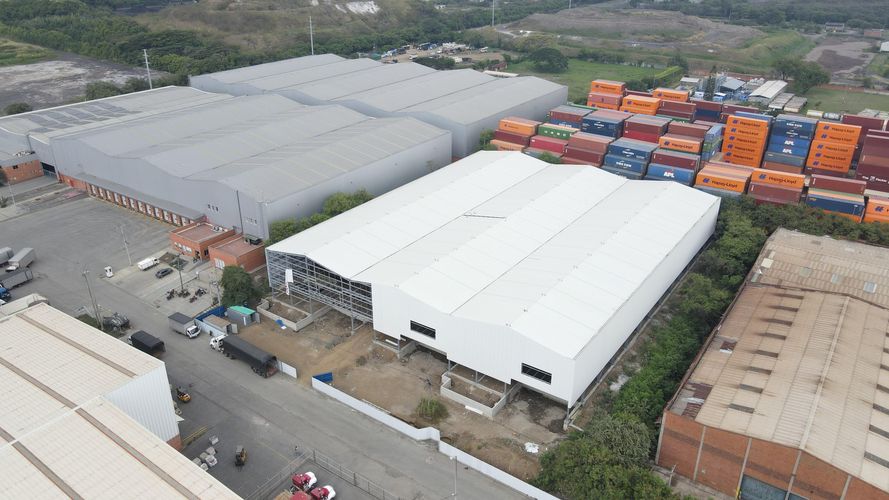 Bodega en arriendo en Zona Industrial, Yumbo, 2000 m² · foto 5 de 6