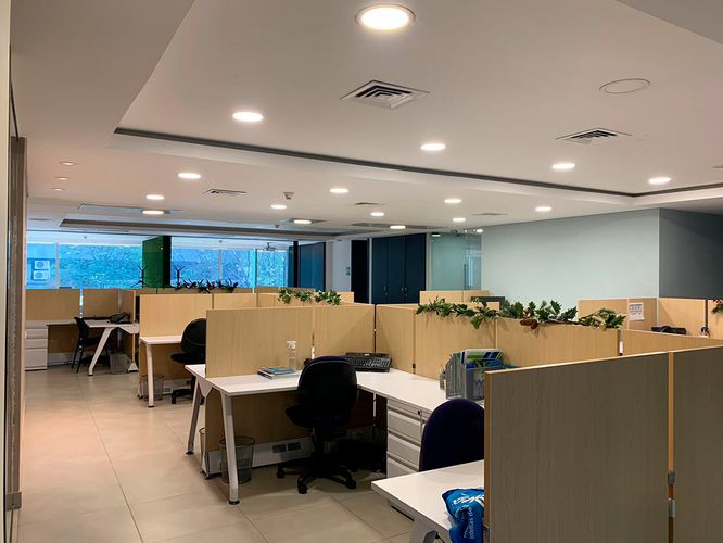 Oficina en arriendo en El Poblado, Medellín, 500 m² · foto 2 de 13