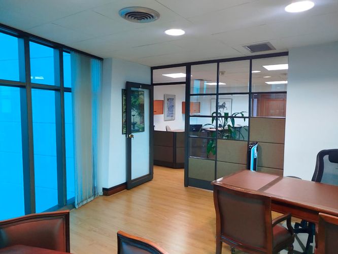 Oficina en arriendo en El Poblado, Medellín, 61 m² · foto 6 de 19