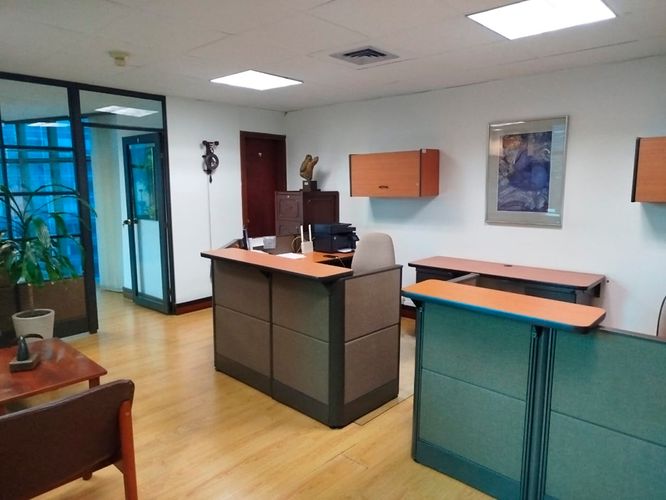 Oficina en arriendo en El Poblado, Medellín, 61 m² · foto 8 de 19