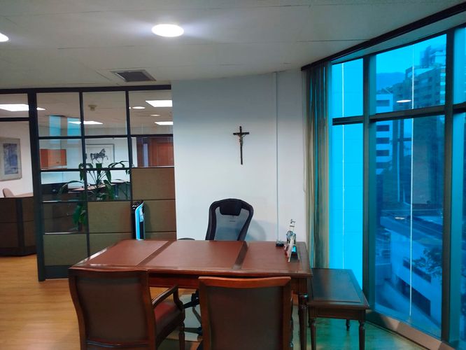 Oficina en arriendo en El Poblado, Medellín, 61 m² · foto 9 de 19