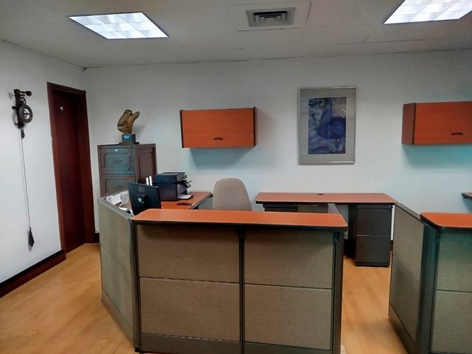 Oficina en arriendo en El Poblado, Medellín, 61 m² · foto 12 de 19