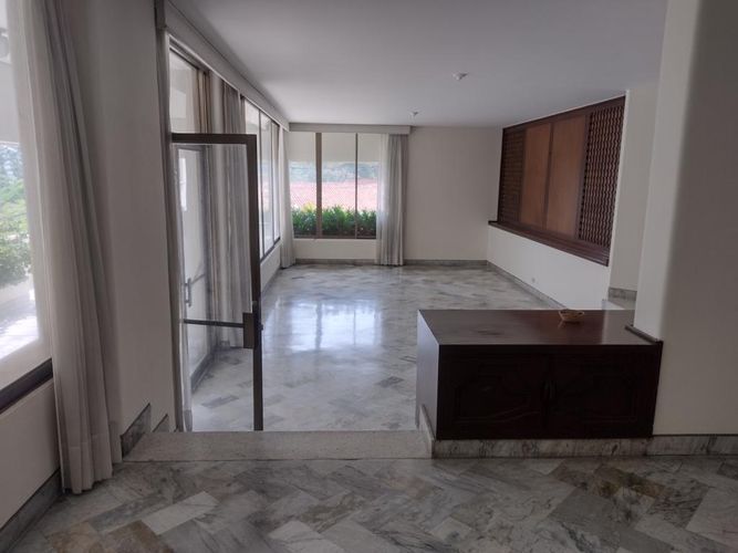 Casa de 8 alcobas en venta en Santa Monica, Cali, 1012 m² · foto 19 de 22