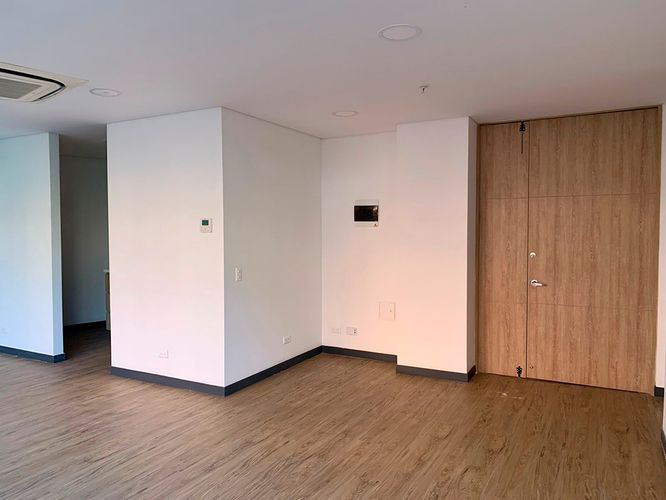Oficina en arriendo en El Poblado, Medellín, 40 m² · foto 6 de 9