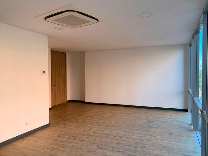 Oficina en arriendo en El Poblado, Medellín, 40 m² · foto 7 de 9