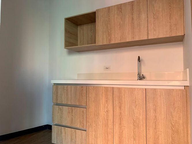 Oficina en arriendo en El Poblado, Medellín, 40 m² · foto 8 de 9