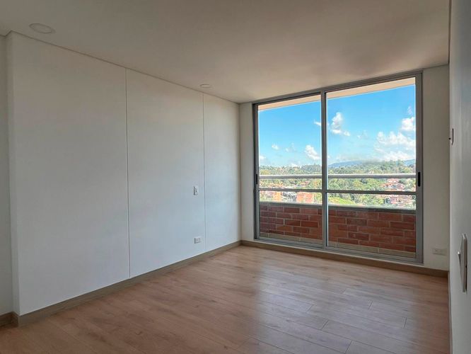 Apartamento de 2 alcobas en arriendo en El Porvenir, Rionegro, 73 m² · foto 4 de 11