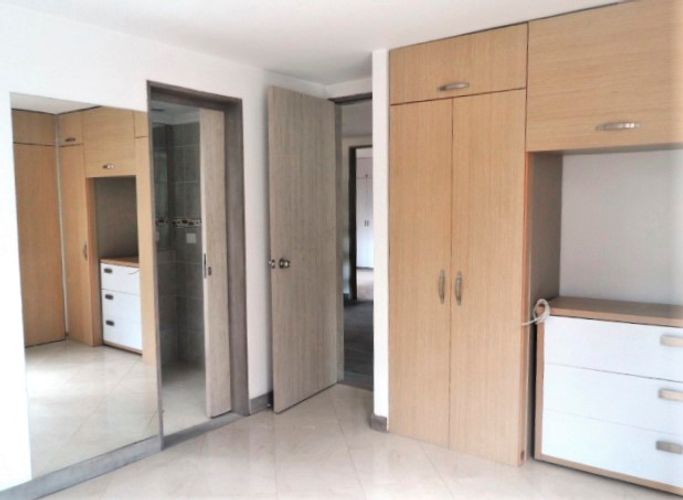 Apartamento de 3 alcobas en venta en El Poblado, Medellín, 113 m² · foto 7 de 16