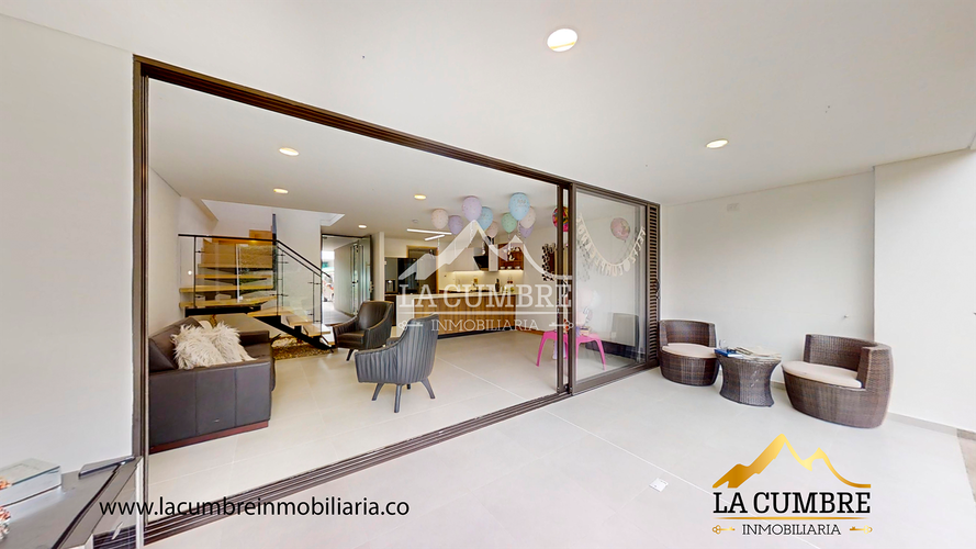 Casa de 3 alcobas en venta en Loma El Atravesado, Envigado, 170 m² · foto 9 de 19