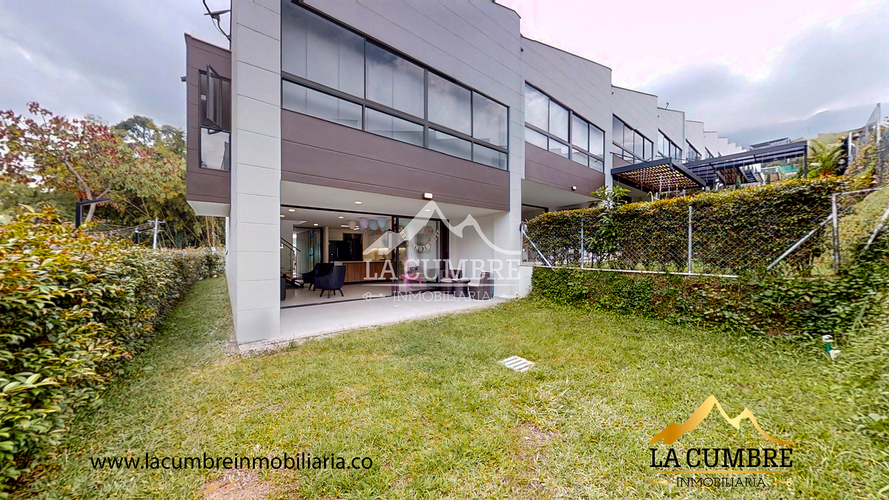 Casa de 3 alcobas en venta en Loma El Atravesado, Envigado, 170 m² · foto 11 de 19
