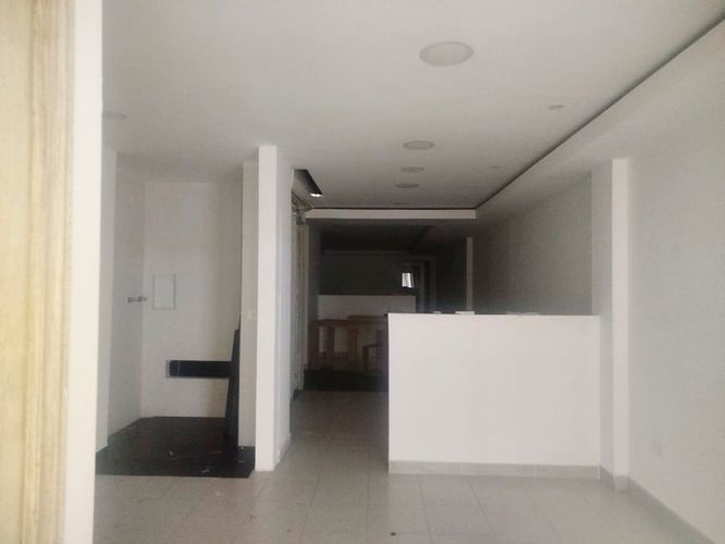Local en arriendo en El Poblado, Medellín, 90 m² · foto 2 de 9