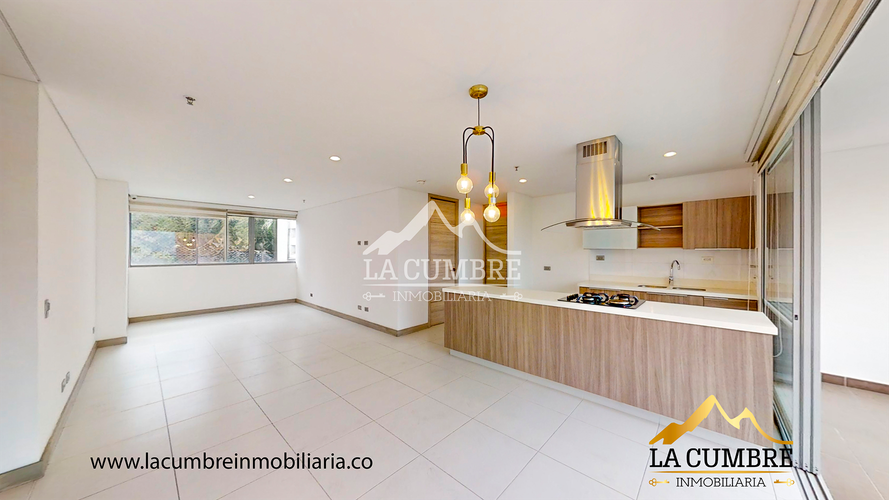 Apartamento de 3 alcobas en arriendo en Castropol, Medellín, 130 m² · foto 2 de 18