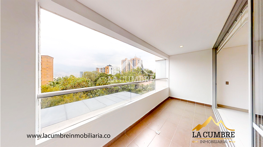 Apartamento de 3 alcobas en arriendo en Castropol, Medellín, 130 m² · foto 10 de 18