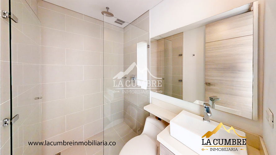 Apartamento de 3 alcobas en arriendo en Castropol, Medellín, 130 m² · foto 11 de 18