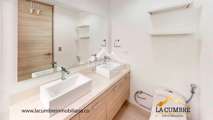 Apartamento de 3 alcobas en arriendo en Castropol, Medellín, 130 m² · foto 14 de 18
