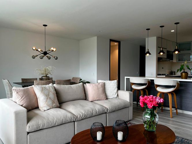 Apartamento de 3 alcobas en arriendo en El Poblado, Medellín, 120 m² · foto 4 de 19
