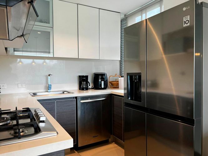 Apartamento de 3 alcobas en arriendo en El Poblado, Medellín, 120 m² · foto 8 de 19