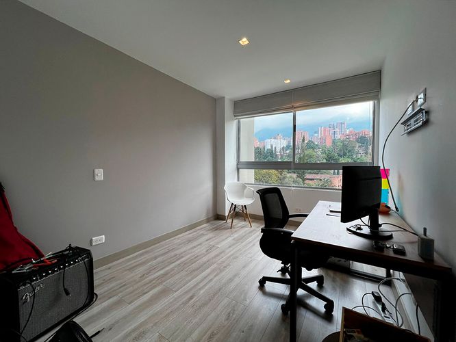 Apartamento de 3 alcobas en arriendo en El Poblado, Medellín, 120 m² · foto 12 de 19