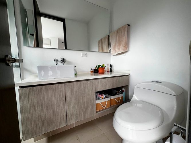 Apartamento de 3 alcobas en arriendo en El Poblado, Medellín, 120 m² · foto 18 de 19