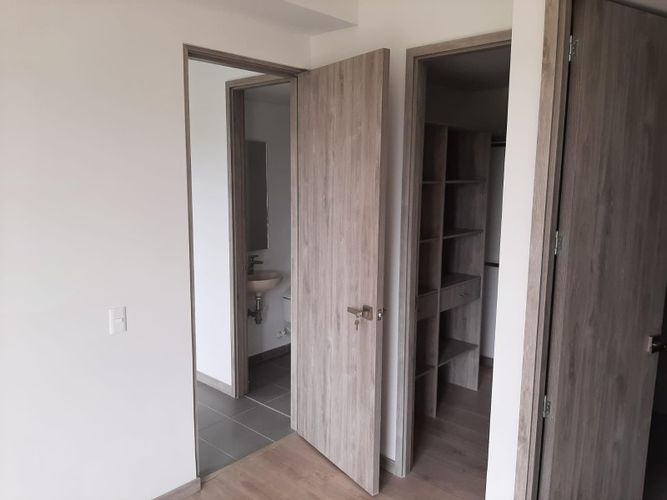 Apartamento de 2 alcobas en venta en El Porvenir, Rionegro, 77 m² · foto 6 de 17