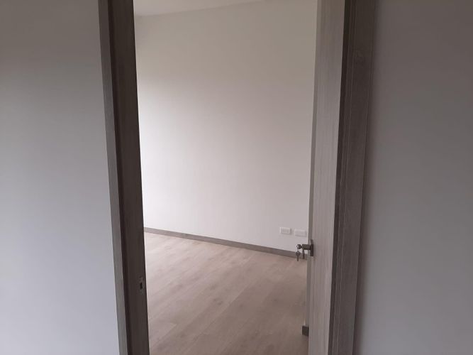 Apartamento de 2 alcobas en venta en El Porvenir, Rionegro, 77 m² · foto 8 de 17