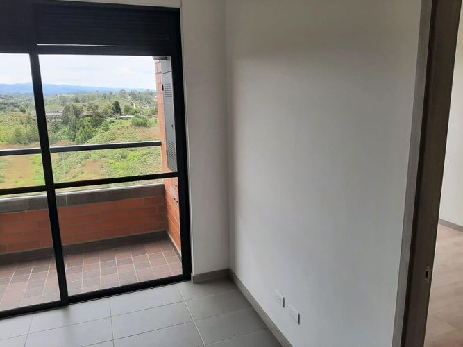 Apartamento de 2 alcobas en venta en El Porvenir, Rionegro, 77 m² · foto 12 de 17