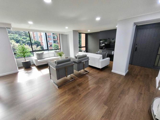 Apartamento de 3 alcobas en venta en Los Balsos, Medellín, 154 m² · foto 4 de 24