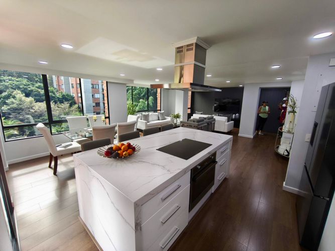 Apartamento de 3 alcobas en venta en Los Balsos, Medellín, 154 m² · foto 8 de 24