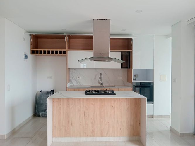 Apartamento de 3 alcobas en arriendo en Laureles, Medellín, 106 m² · foto 3 de 20